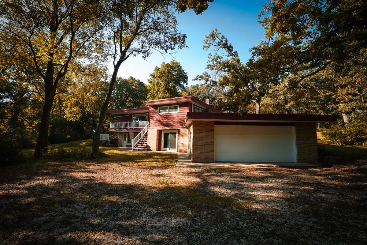 29222 Durand Ave, Burlington, WI 53105 - Image #1