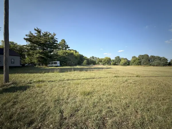 925 E Maurer St, Shawano, WI 54166