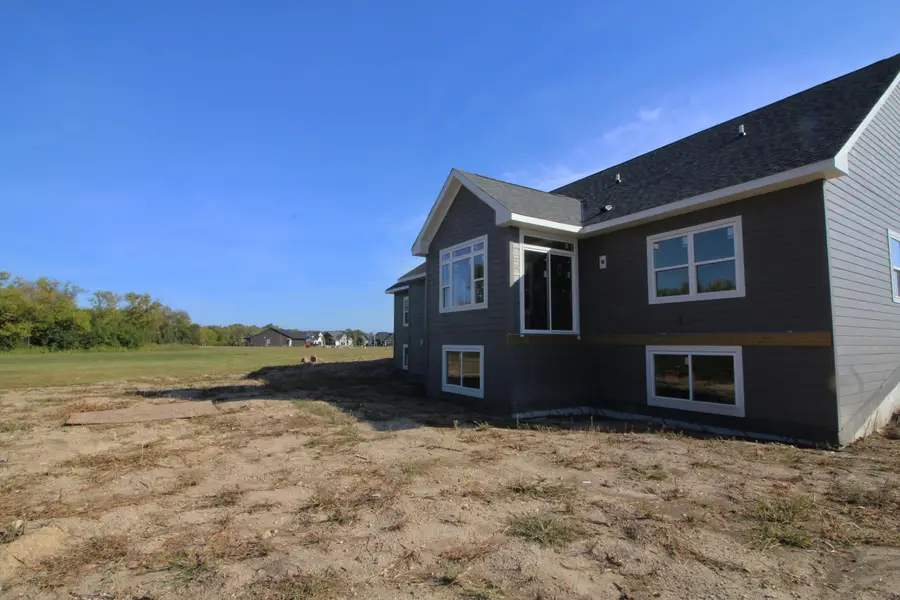 1252 Kiddle Ln, Union Grove, WI 53182 - Image #3