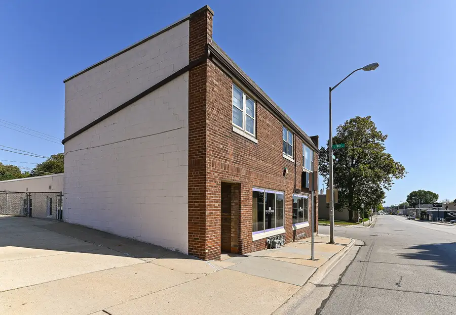 9000 W Greenfield Ave, West Allis, WI 53214 - Image #3