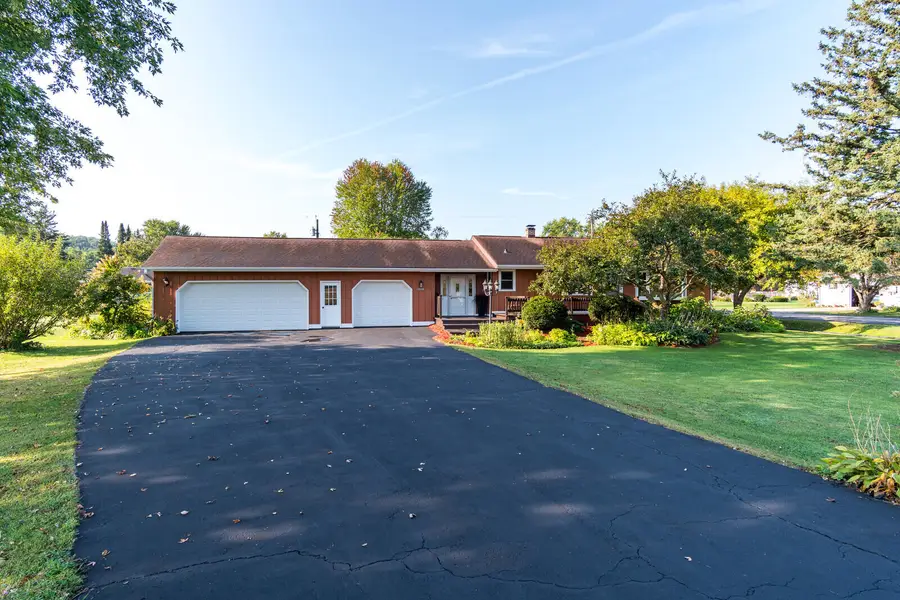 W4945 Harvest Ln, Shelby, WI 54601 - Image #2