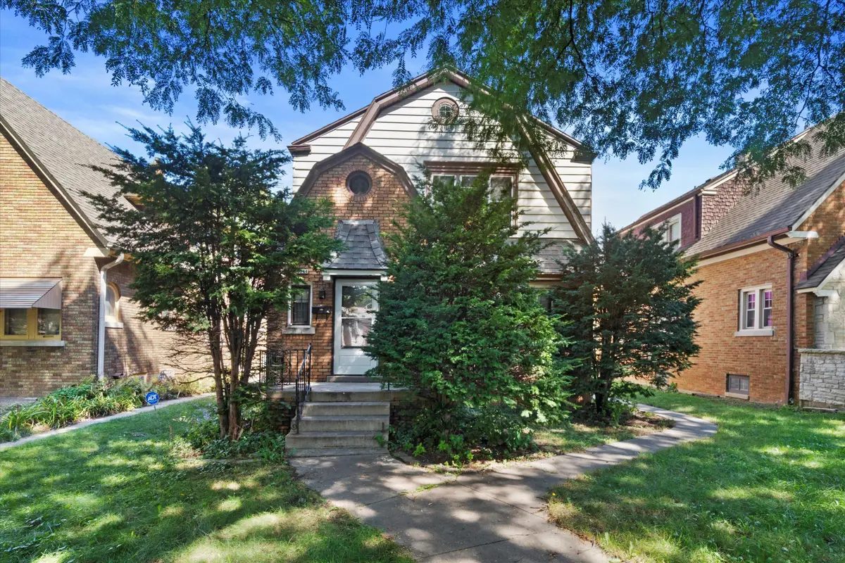 4642 W Medford Ave, Milwaukee, WI 53216 - Image #1