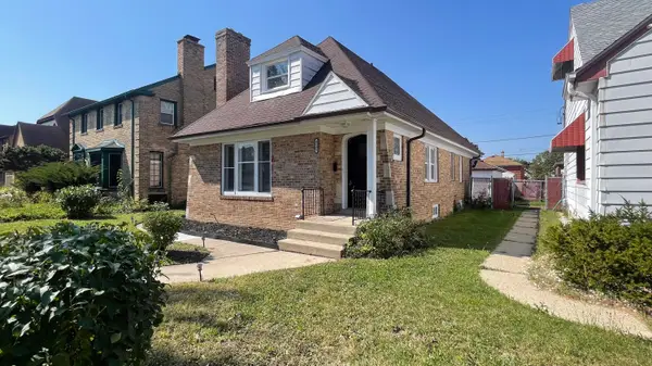 4249 N 18th St, Milwaukee, WI 53209