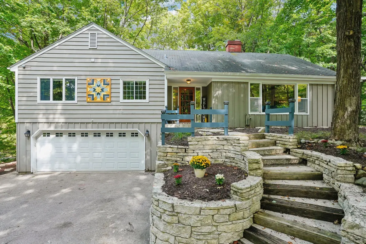 5628 Scenic Dr, West Bend, WI 53095 - #1