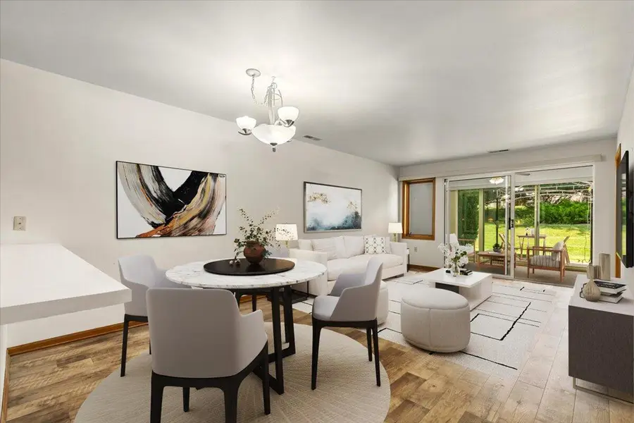 217 Hartford Sq, Hartford, WI 53027 - Image #2