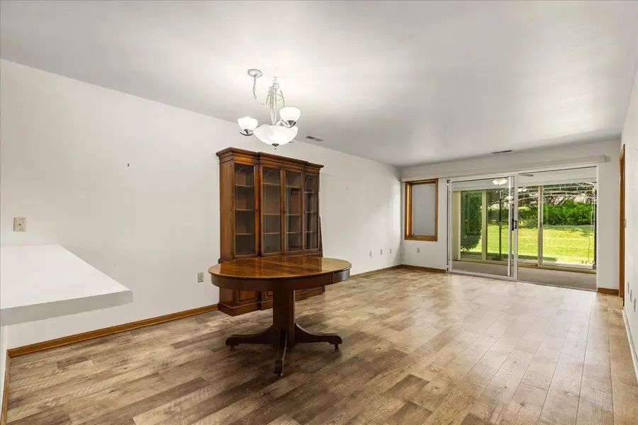 217 Hartford Sq, Hartford, WI 53027 - Image #3