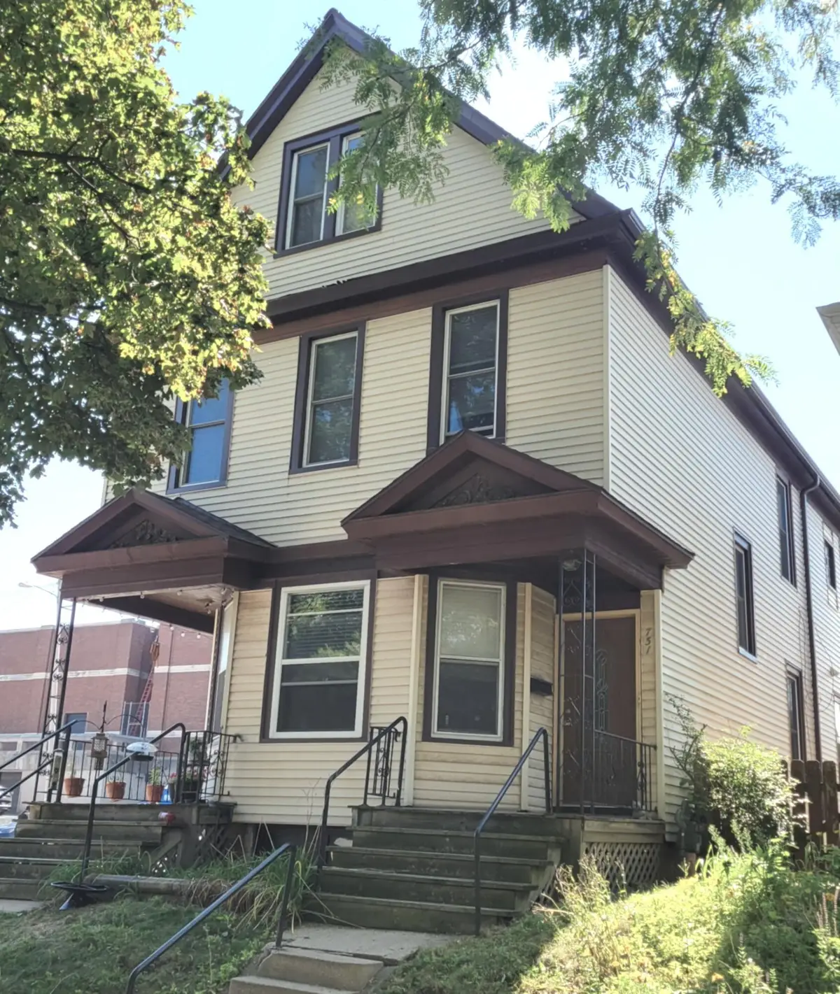 731 E Russell Ave, Milwaukee, WI 53207 - Image #1