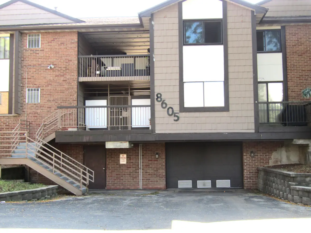 8605 N Servite Dr, Milwaukee, WI 53223 - Image #1