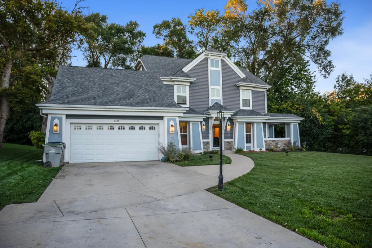 9304 W Mt. Zion Dr, Milwaukee, WI 53224 - Image #1