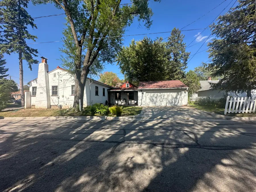 124 Antoinette St, Green Bay, WI 54303 - Image #2