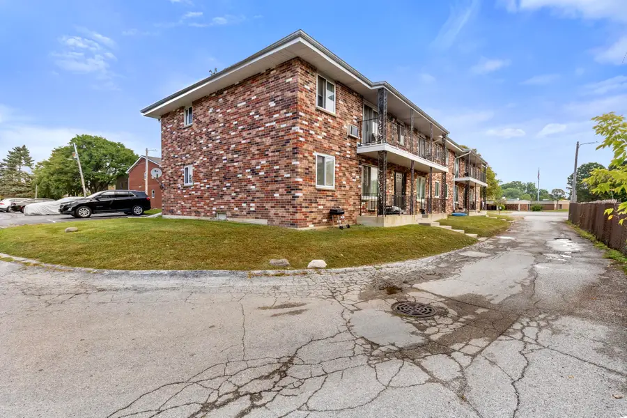 7871 N 60th St, Milwaukee, WI 53223 - Image #2