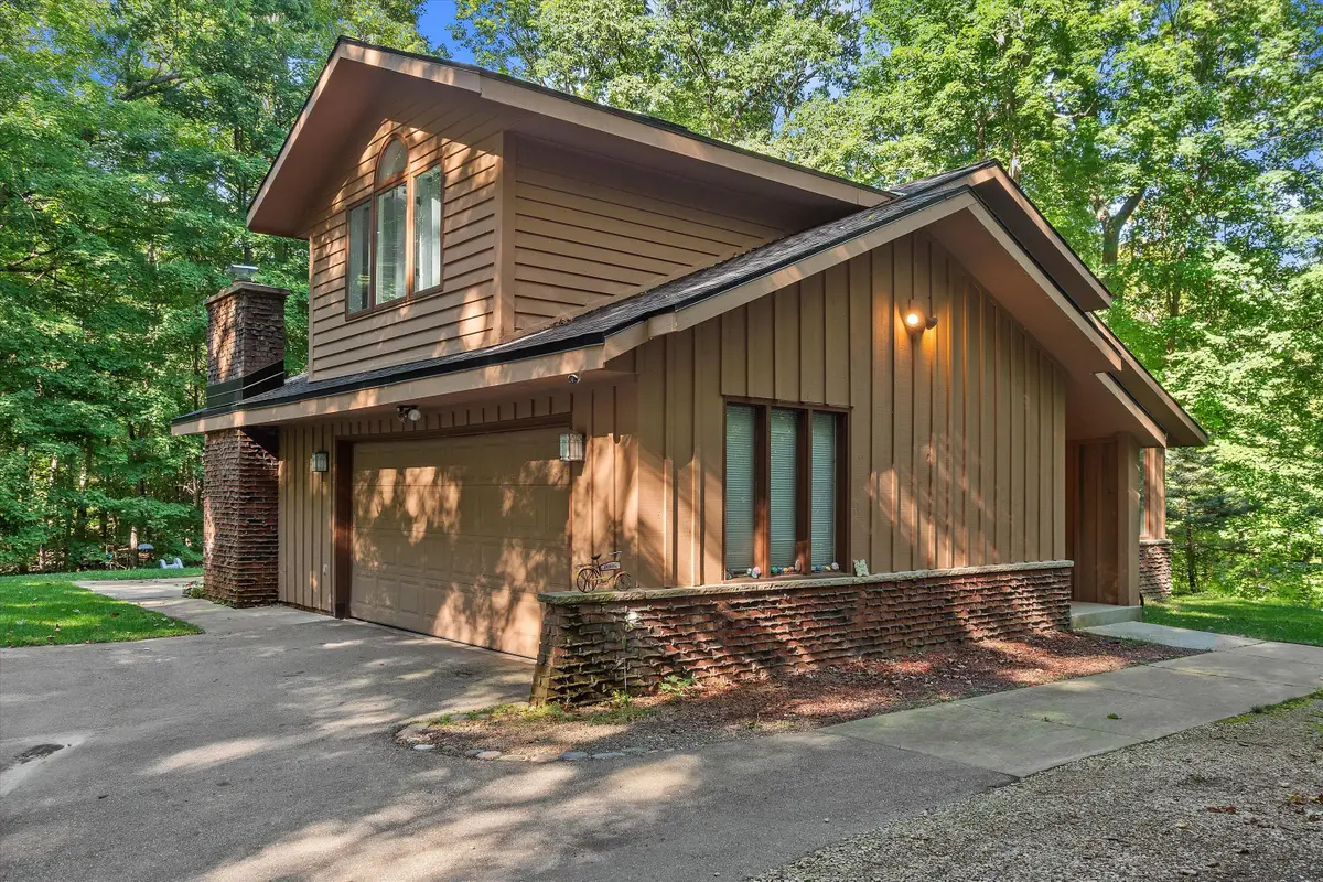 418 Kennedy Ct W, Colgate, WI 53017 - Image #1