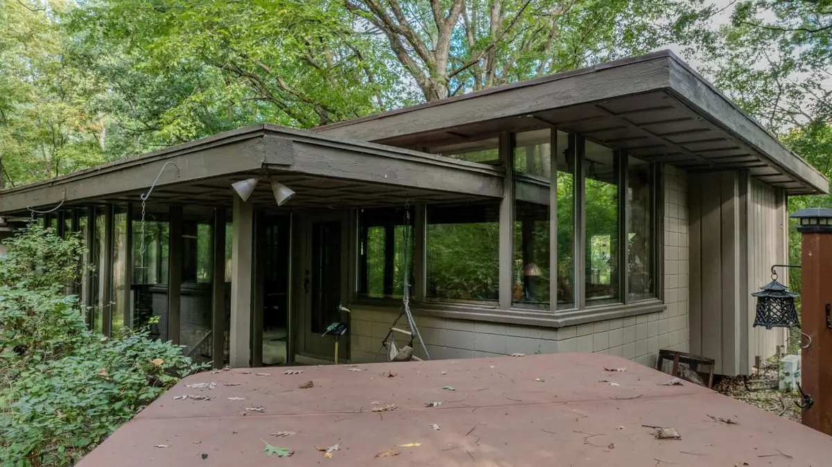 36619 Normandale Dr, Summit, WI 53066 - Image #1