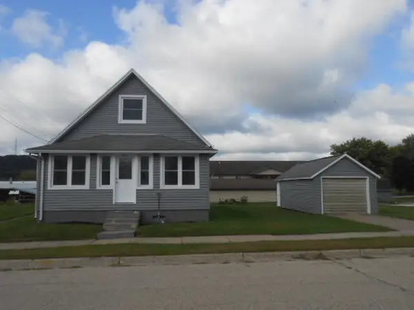113 N Bird St, La Farge, WI 54639
