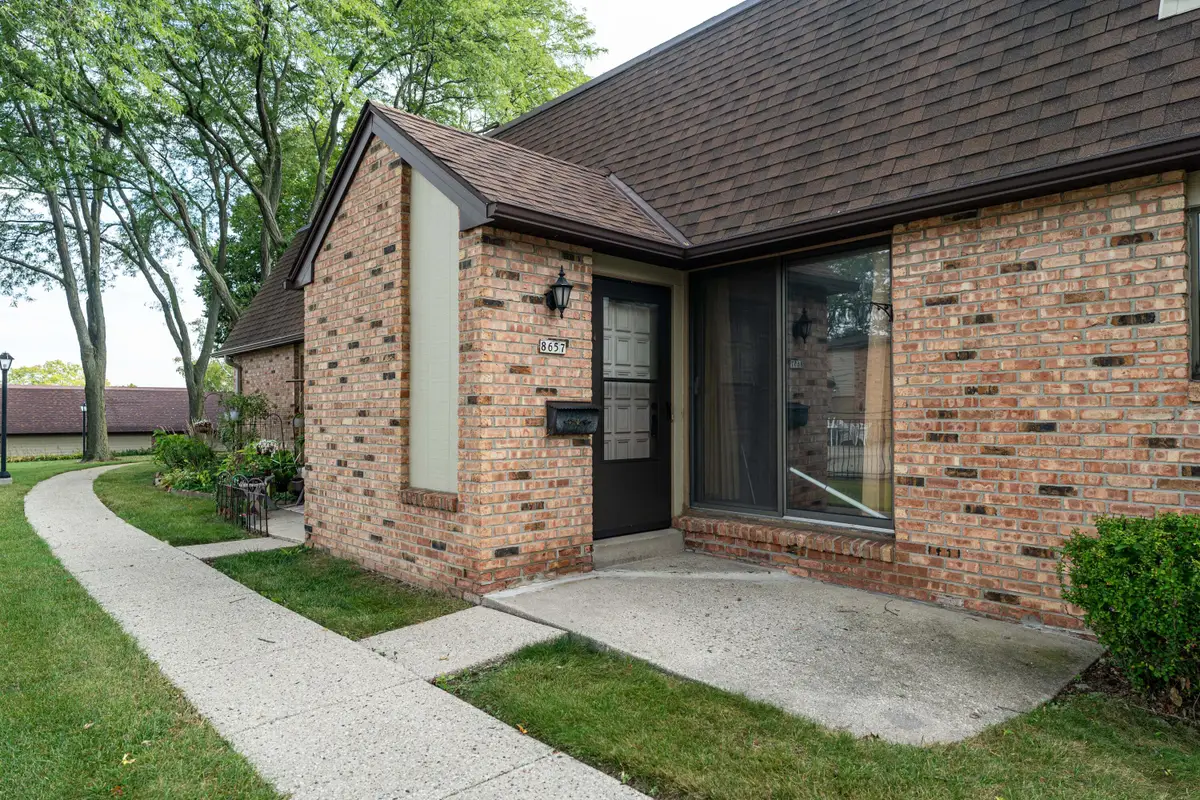 8657 N 72nd St, Milwaukee, WI 53223 - Image #1