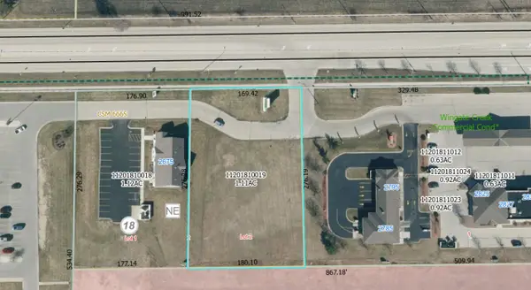 2705 E Washington St, West Bend, WI 53095