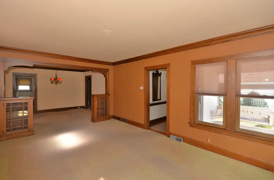 712 Cleveland Ave, Racine, WI 53405 - Image #3