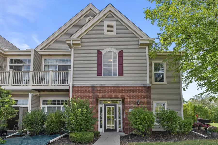 W206N16743 Blackberry Cir, Jackson, WI 53037 - Image #2