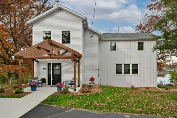 29032 Kramer Dr, Waterford, WI 53185