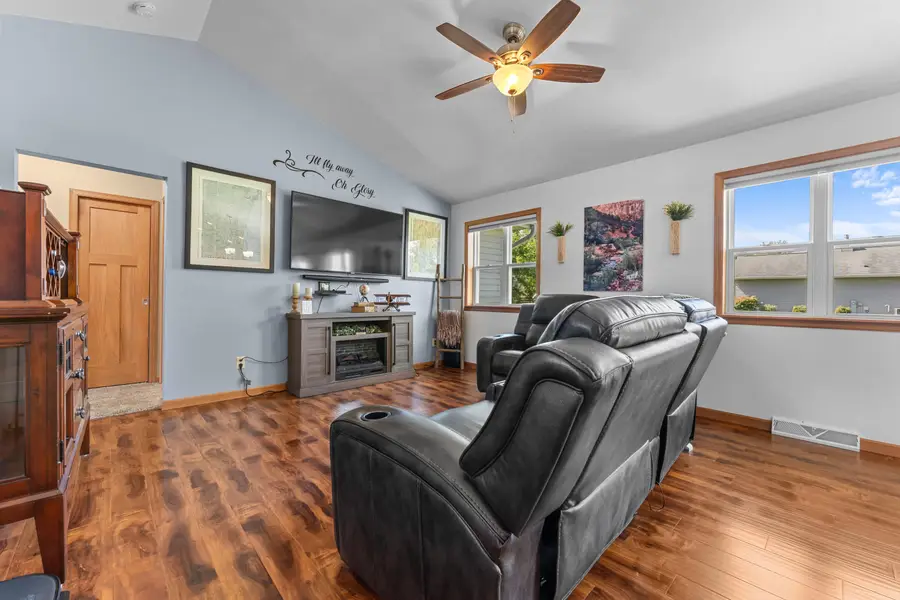 428 Sweetflag Ave, Fond Du Lac, WI 54935 - Image #3