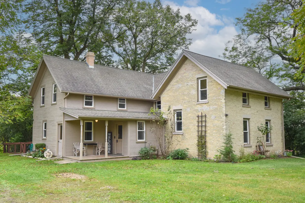 7297 Salisbury Rd, Barton, WI 53090 - #1