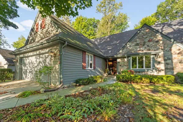 12409 N Golf Dr, Mequon, WI 53092