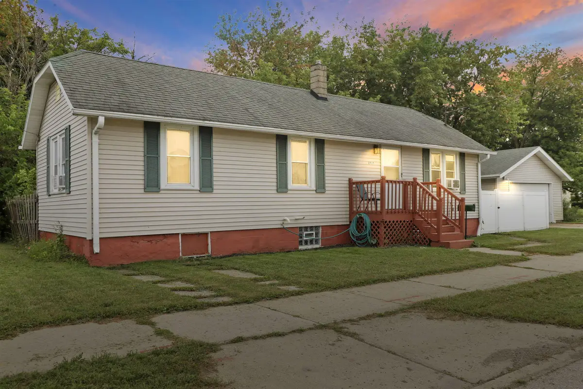 2717 45th St, Kenosha, WI 53140 - Image #1