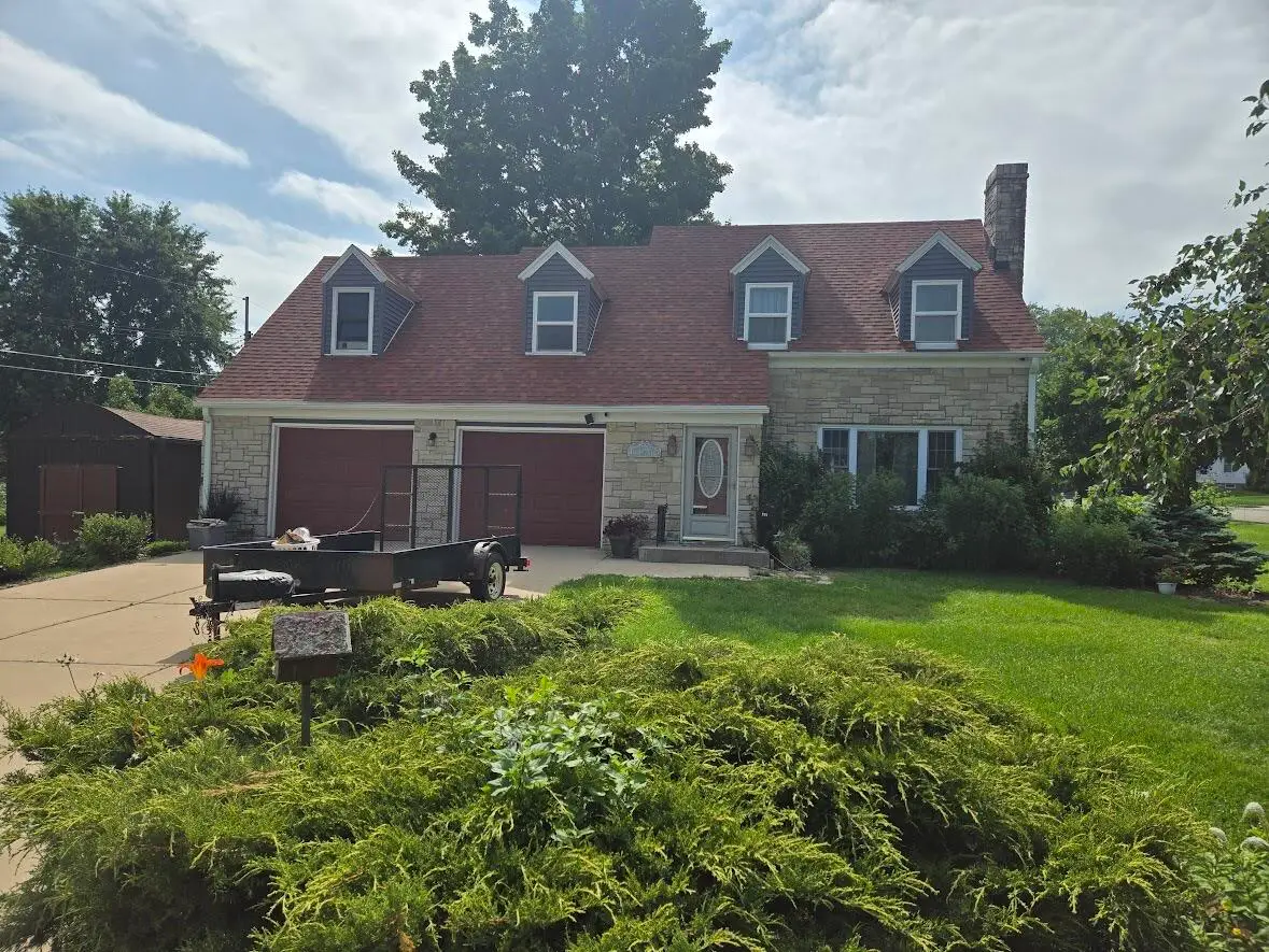 202 S Douglas St, Dodgeville, WI 53533 - Image #1