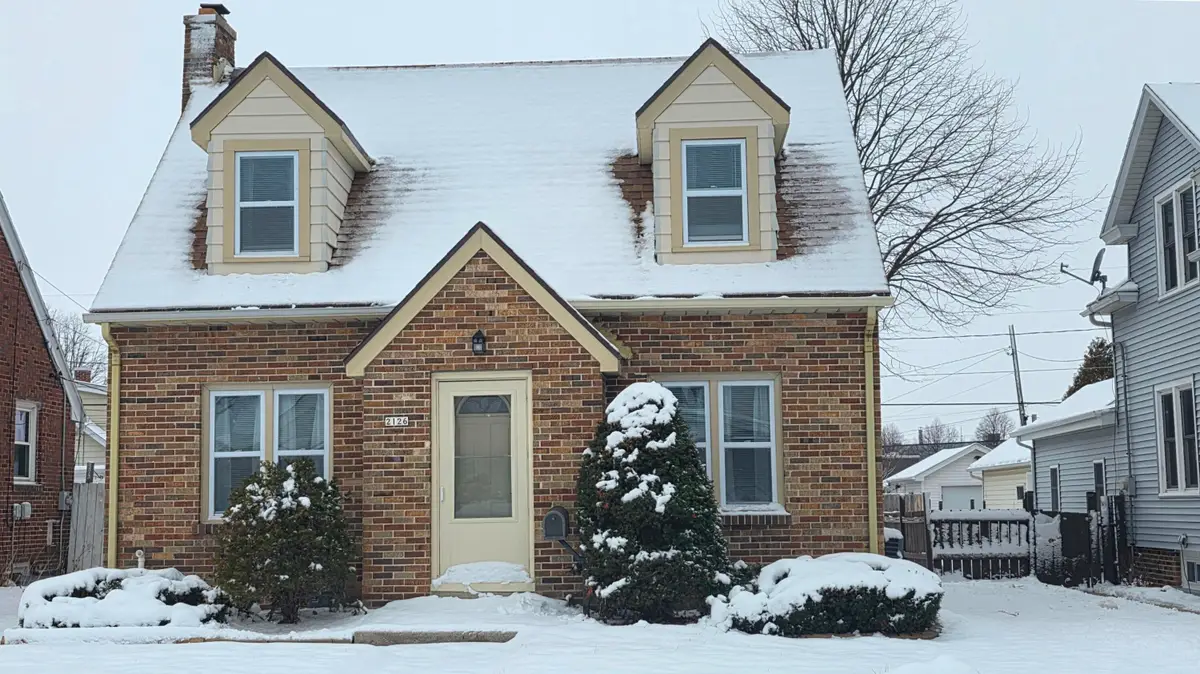 2126 S 16th St, Sheboygan, WI 53081 - Image #1