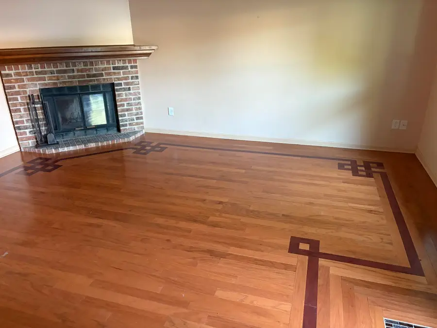 2013 Woodburn Rd, Waukesha, WI 53188 - Image #3