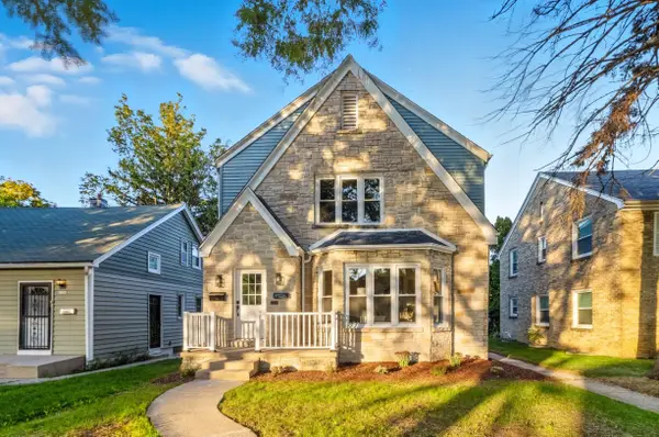 4640 W Scranton Pl, Milwaukee, WI 53216