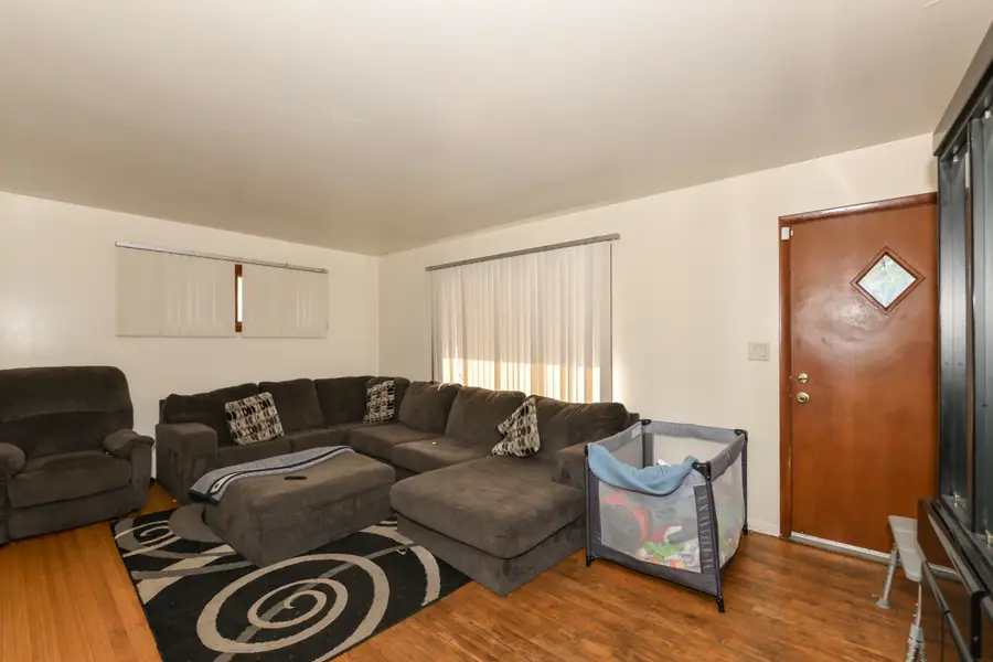 8638 W Lynx Ave, Milwaukee, WI 53225 - Image #3