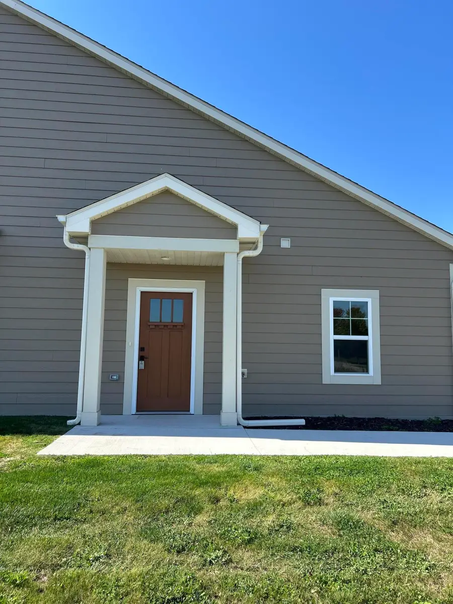 529 Firefly Trl, Hartford, WI 53027 - Image #3