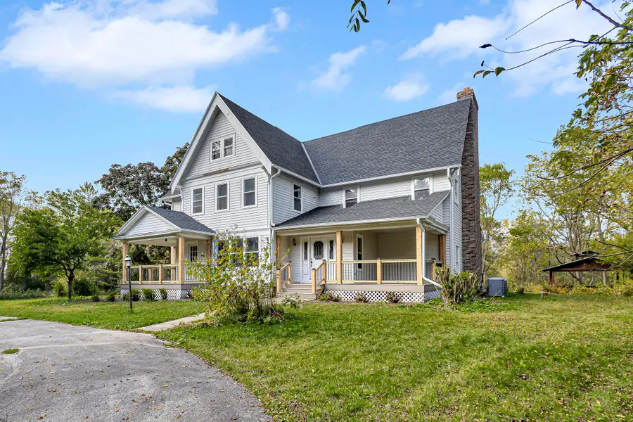 10512 Bridge St, Cedarburg, WI 53012 - #2