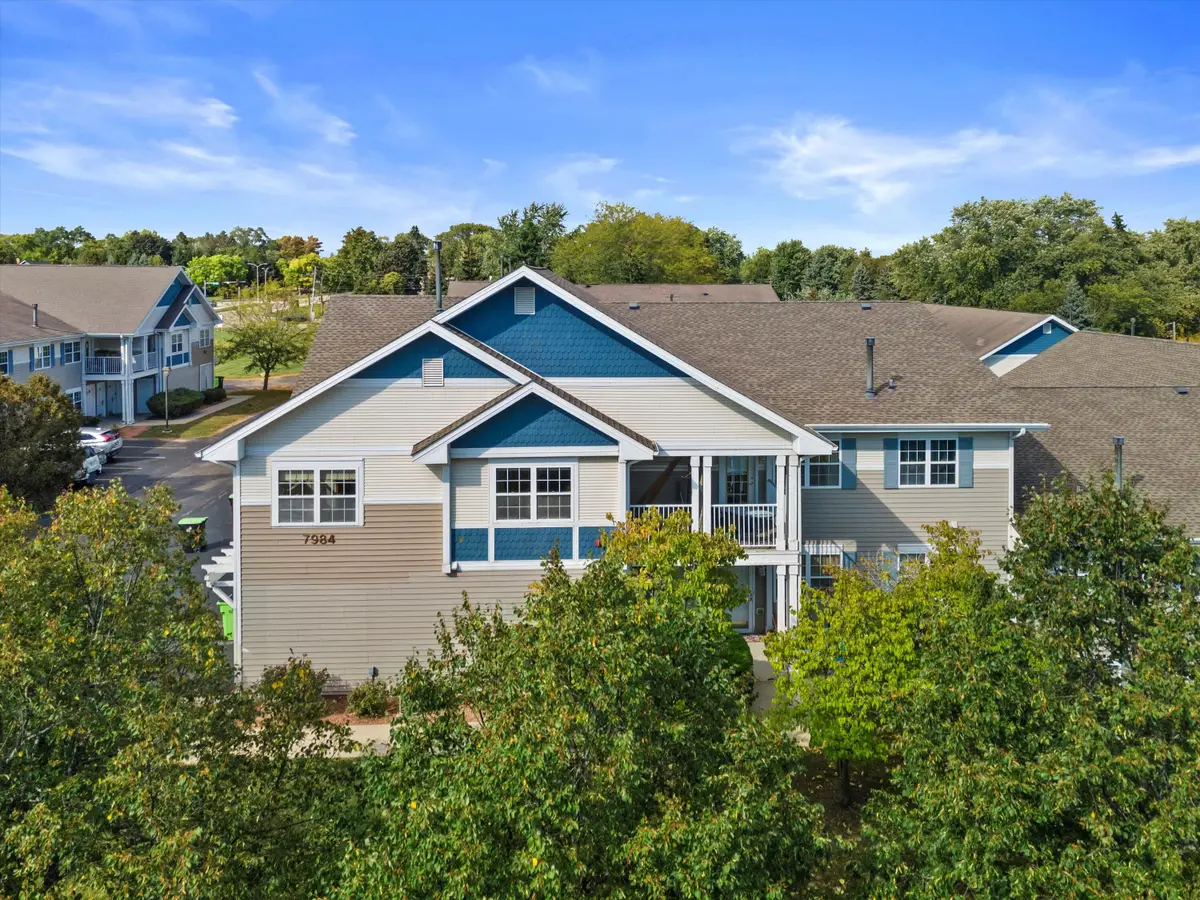 7984 N 107th St, Milwaukee, WI 53224 - Image #1