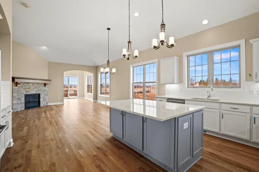 1527 Sandhill Blvd, Hartland, WI 53029 - Image #3