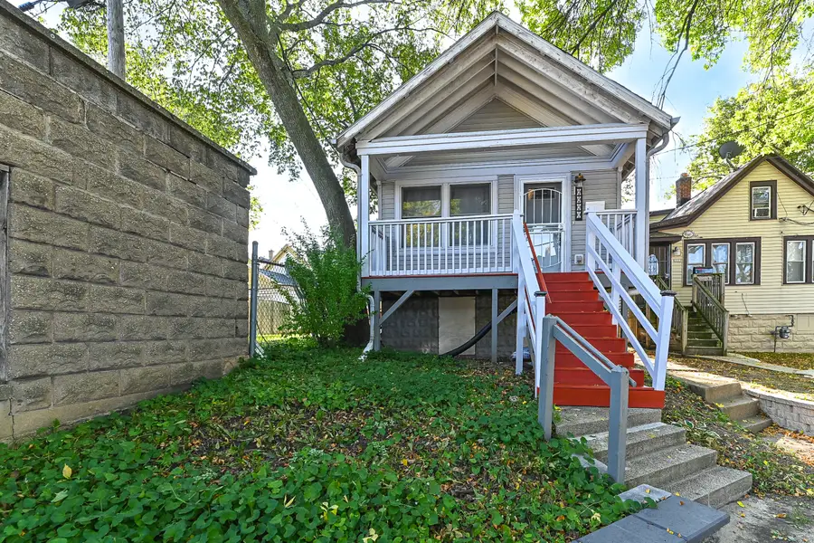 2220 S 14th St, Milwaukee, WI 53215 - Image #2