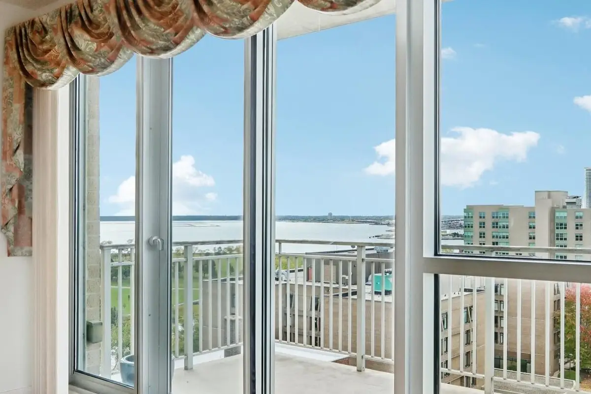 1522 N Prospect Ave, Milwaukee, WI 53202 - Image #1