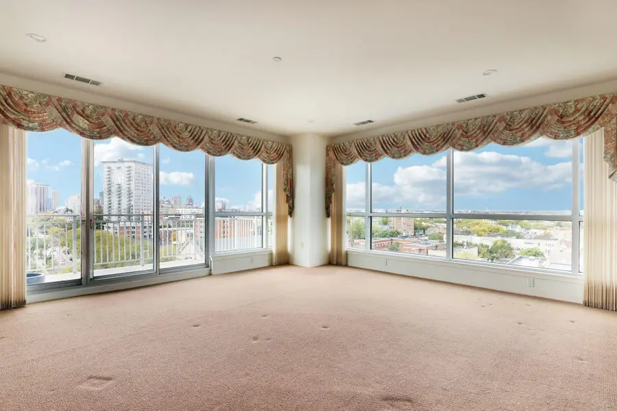 1522 N Prospect Ave, Milwaukee, WI 53202 - Image #3