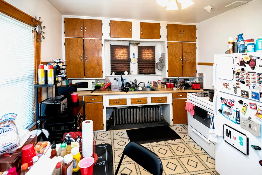 1005 E Holt Ave, Milwaukee, WI 53207 - Image #2