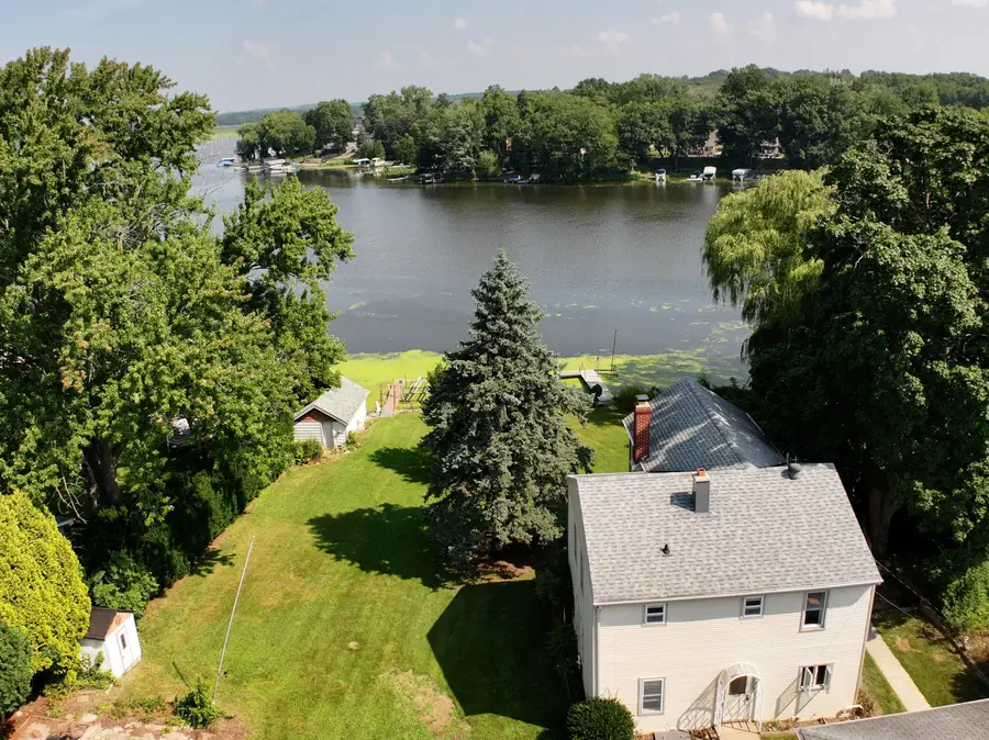 6301 Riverside Rd, Waterford, WI 53185 - Image #2