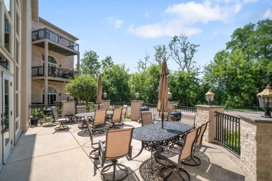 N51W34681 Wisconsin Ave, Okauchee Lake, WI 53069 - Image #2