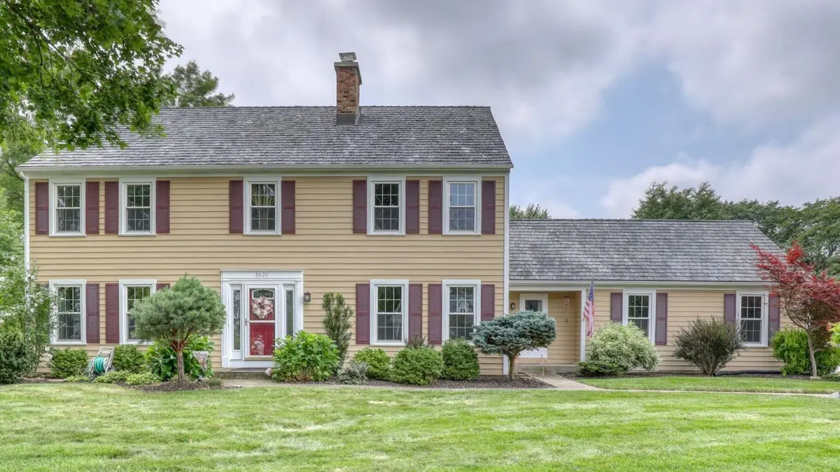 3620 Fenceline Rd, Caledonia, WI 53126 - Image #1