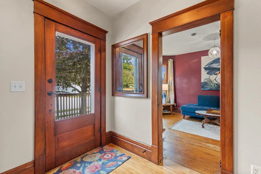 154 E Maple St, Elkhart Lake, WI 53020 - Image #2