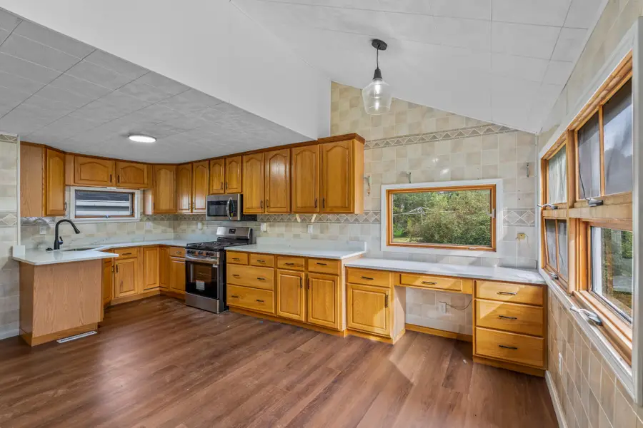 W9526 Clinton St, Darien, WI 53114 - Image #2