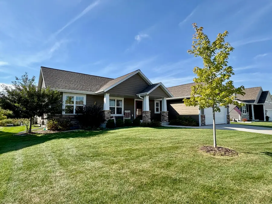 8425 Westminster Dr, Sturtevant, WI 53177 - Image #2