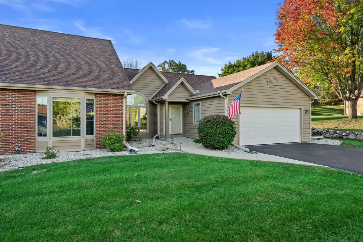 W268N1947 Shooting Star Rd, Pewaukee, WI 53072 - Image #1