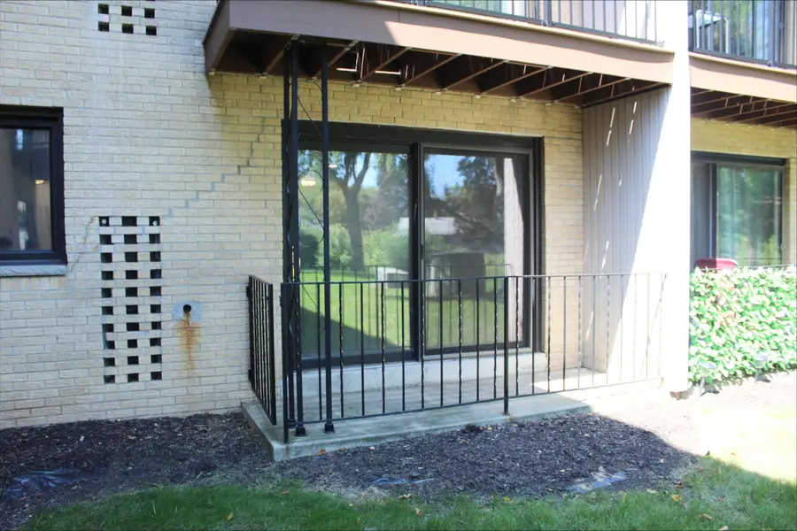 3239 S 58th St, Milwaukee, WI 53219 - Image #2