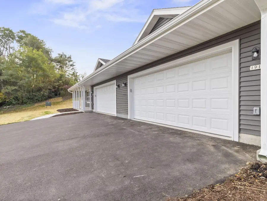 1914 River Dr N, West Bend, WI 53090 - Image #3