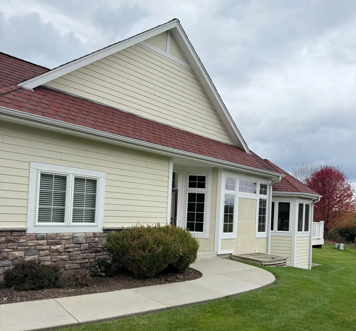 3935 S Fohr Dr, New Berlin, WI 53151 - Image #1